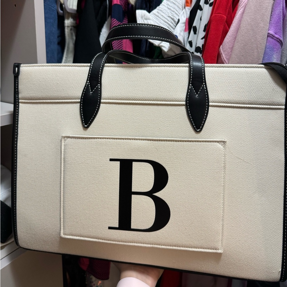 Letter B Computer Tote Bag
